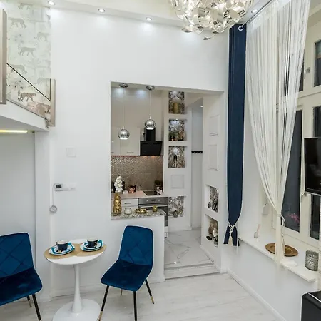 Zichy Luxury Apartamento