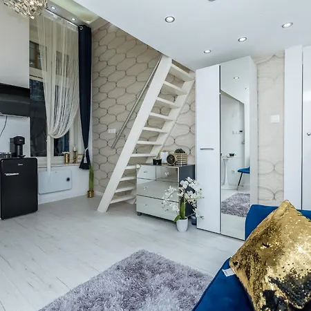 Zichy Luxury Apartment *