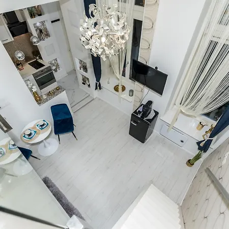 Zichy Luxury Apartment